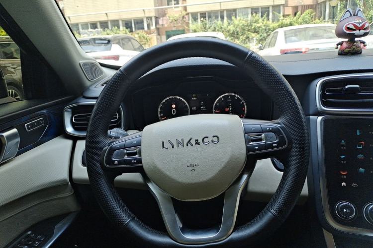 Used Lynk & Co 01 2019 2.0T Two-Wheel Drive Zhaopu Version China VI Standard Steering Wheel