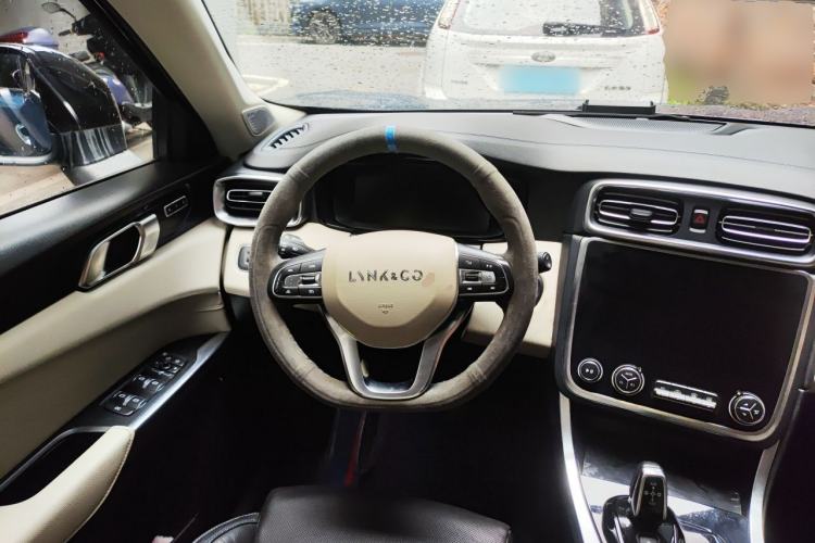 Used Lynk & Co 01 2019 2.0T Two-Wheel Drive Zhaopu Version China VI Standard Steering Wheel