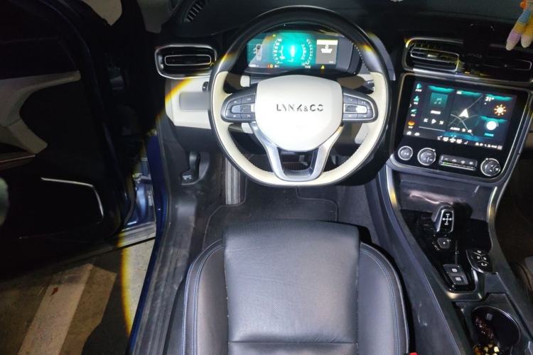 Used Lynk & Co 01 2019 2.0T Two-Wheel Drive Zhaopu Version China V Standard Steering Wheel