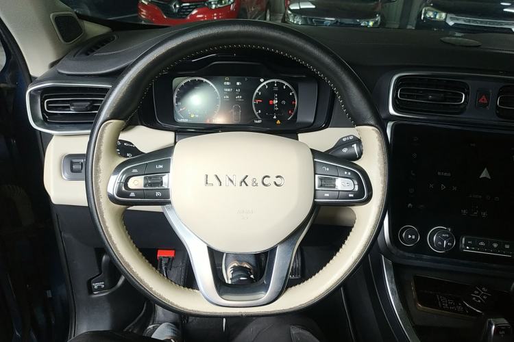 Used Lynk & Co 01 2019 2.0T Two-Wheel Drive Zhaopu Version China VI Standard Steering Wheel