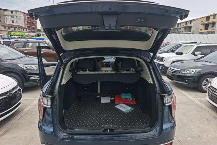 Used Lynk & Co 01 2019 2.0T Two-Wheel Drive Zhaopu Version China V Standard Trunk