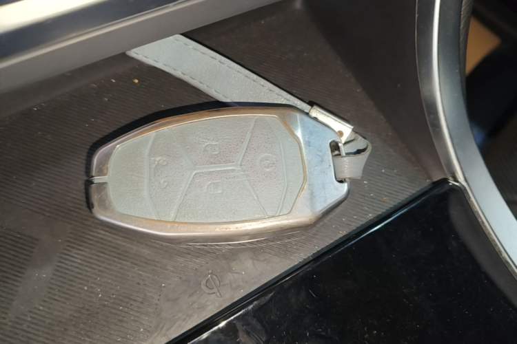 Used Lynk & Co 01 2019 2.0T Two-Wheel Drive Zhaopu Version China V Standard Vehicle Key