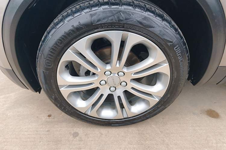 Used Lynk & Co 01 2019 2.0T Two-Wheel-Drive Pro Version China VI Standard Exterior 4