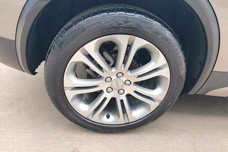 Used Lynk & Co 01 2019 2.0T Two-Wheel-Drive Pro Version China VI Standard Exterior 5
