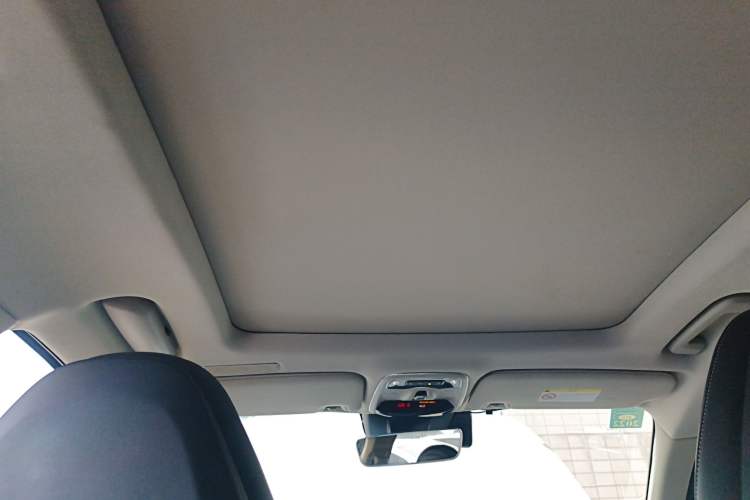 Used Lynk & Co 01 2019 2.0T Two-Wheel-Drive Pro Version China VI Standard Headliner