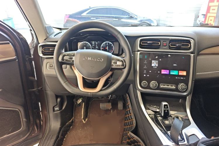 Used Lynk & Co 01 2019 2.0T Two-Wheel-Drive Pro Version China V Standard Steering Wheel