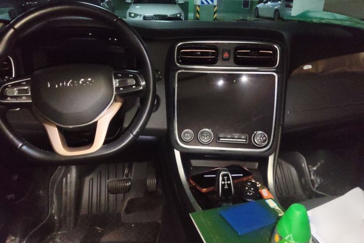 Used Lynk & Co 01 2019 2.0T Two-Wheel-Drive Pro Version China V Standard Center Console