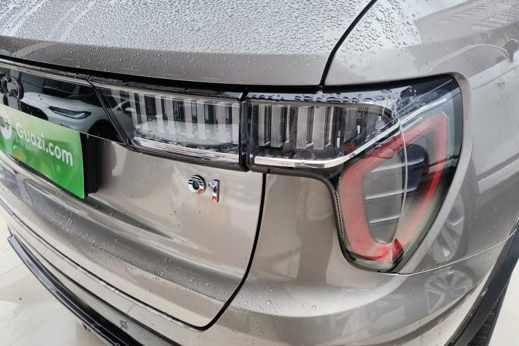 Used Lynk & Co 01 2019 2.0T Two-Wheel-Drive Pro Version China VI Standard Exterior 6