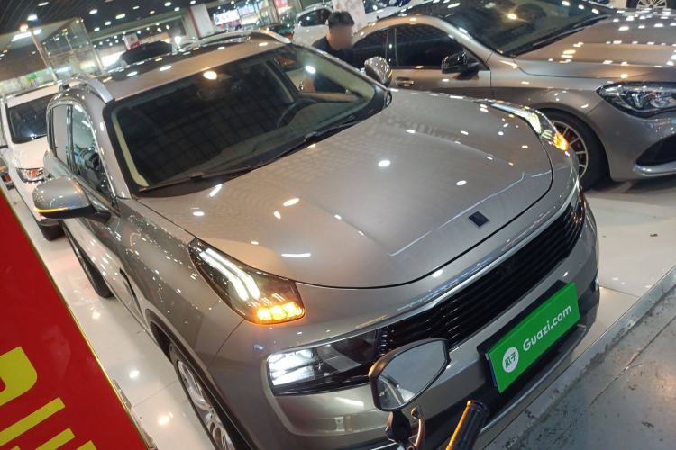 Used Lynk & Co 01 2019 2.0T Two-Wheel-Drive Pro Version China VI Standard Front Right 45 Deg