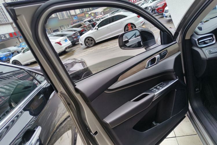 Used Lynk & Co 01 2019 2.0T Two-Wheel-Drive Pro Version China VI Standard Interior 7