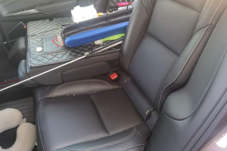 Used Lynk & Co 01 2019 2.0T Two-Wheel-Drive Version China V Standard Left Rear Seat