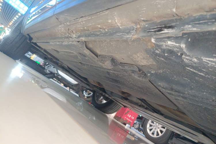 Used Lynk & Co 01 2019 2.0T Two-Wheel-Drive Pro Version China VI Standard Left Side Sill