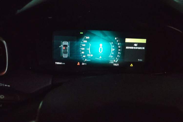 Used Lynk & Co 01 2019 2.0T Two-Wheel-Drive Pro Version China V Standard Odometer Close Up