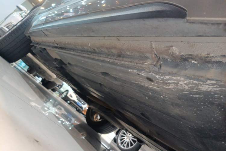 Used Lynk & Co 01 2019 2.0T Two-Wheel-Drive Pro Version China VI Standard Right Side Sill