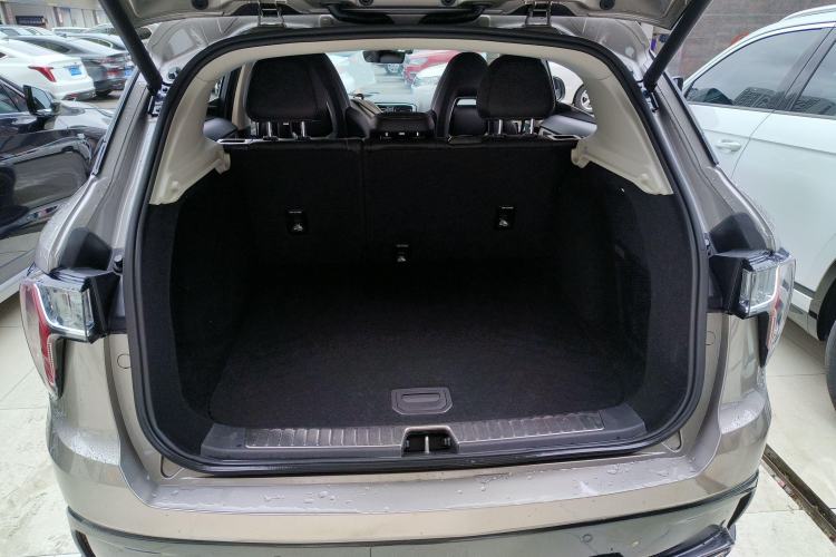Used Lynk & Co 01 2019 2.0T Two-Wheel-Drive Pro Version China VI Standard Trunk