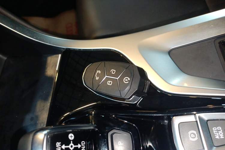 Used Lynk & Co 01 2019 2.0T Two-Wheel-Drive Pro Version China VI Standard Vehicle Key