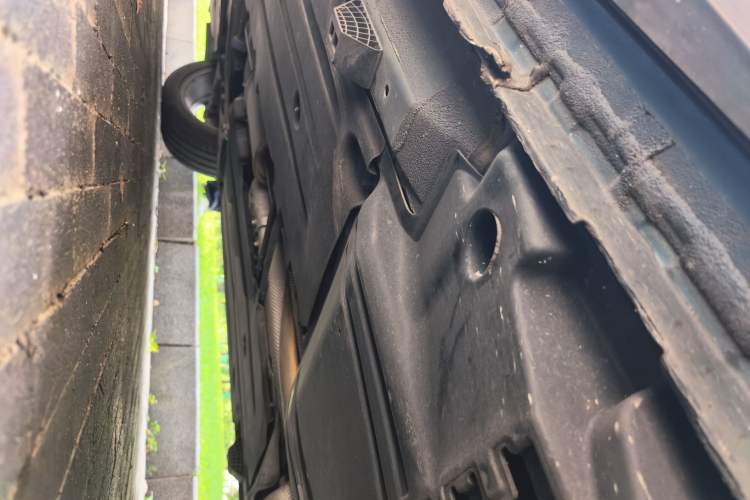 Used Lynk & Co 01 2019 2.0T Two-Wheel Drive Zhaopu Version China VI Standard Chassis Rear Left