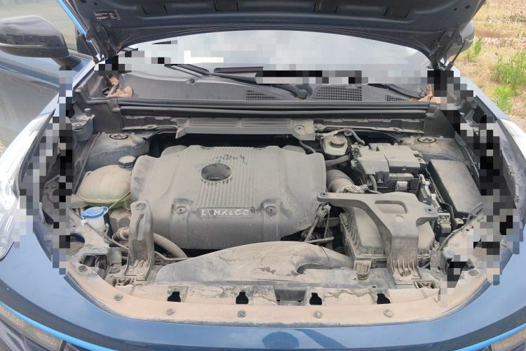 Used Lynk & Co 01 2019 2.0T Two-Wheel Drive Zhaopu Version China VI Standard Engine Bay