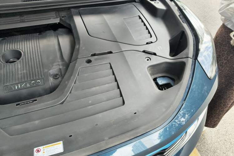 Used Lynk & Co 01 2019 2.0T Two-Wheel Drive Zhaopu Version China V Standard Engine Bay Left