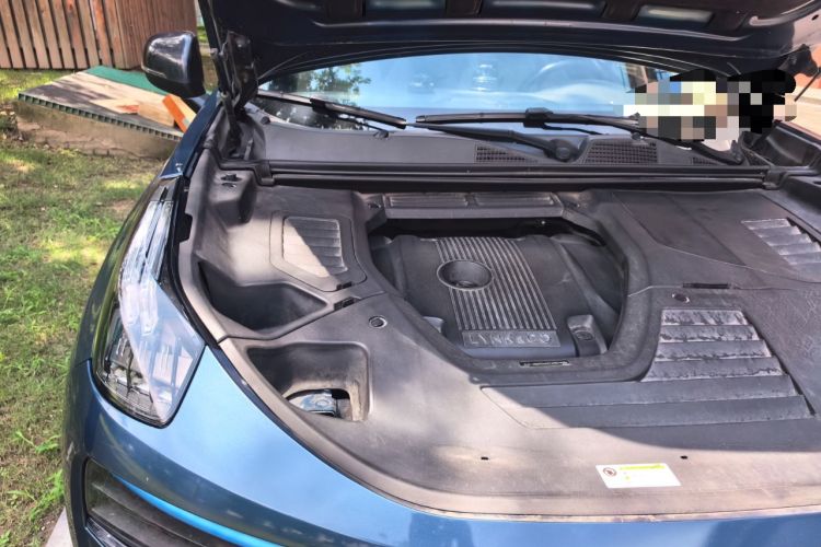 Used Lynk & Co 01 2019 2.0T Two-Wheel Drive Zhaopu Version China VI Standard Engine Bay Right