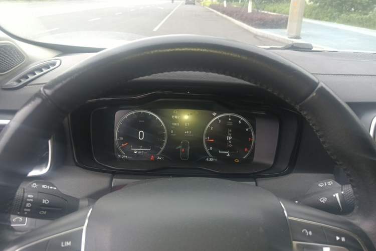 Used Lynk & Co 01 2019 2.0T Two-Wheel-Drive Pro Version China V Standard Instrument Cluster