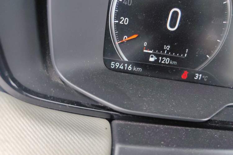 Used Lynk & Co 01 2019 2.0T Two-Wheel Drive Zhaopu Version China VI Standard Odometer Close Up