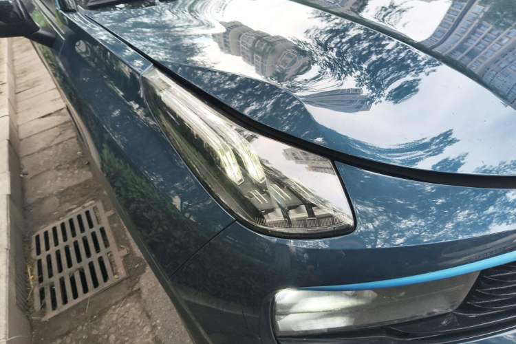 Used Lynk & Co 01 2019 2.0T Two-Wheel Drive Zhaopu Version China V Standard Right Front Headlight