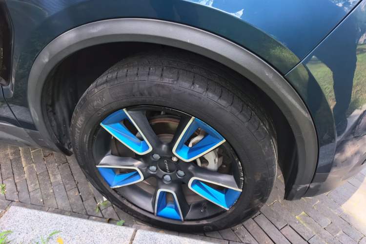Used Lynk & Co 01 2019 2.0T Two-Wheel Drive Zhaopu Version China VI Standard Right Front Wheel Hub