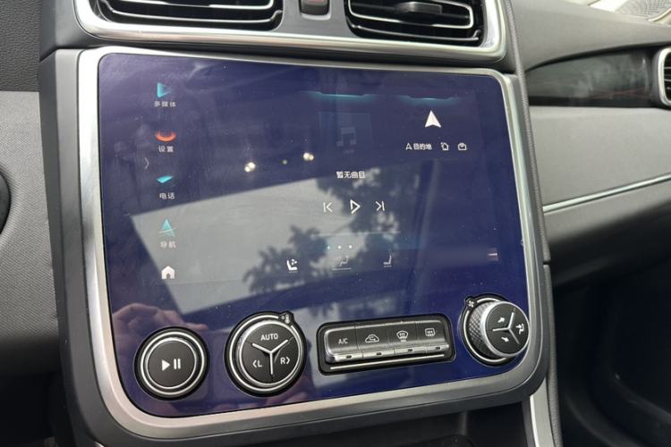 Used Lynk & Co 01 2019 2.0T Two-Wheel Drive Zhaopu Version China VI Standard Audio And AC Panel