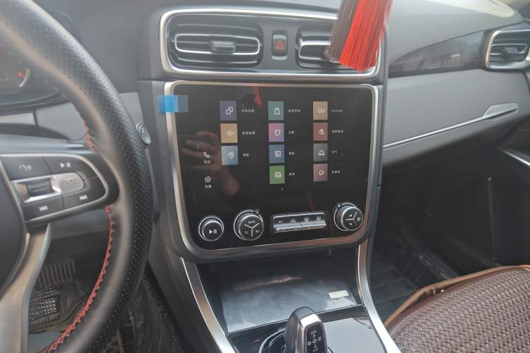 Used Lynk & Co 01 2019 2.0T Two-Wheel Drive Zhaopu Version China VI Standard Audio And AC Panel