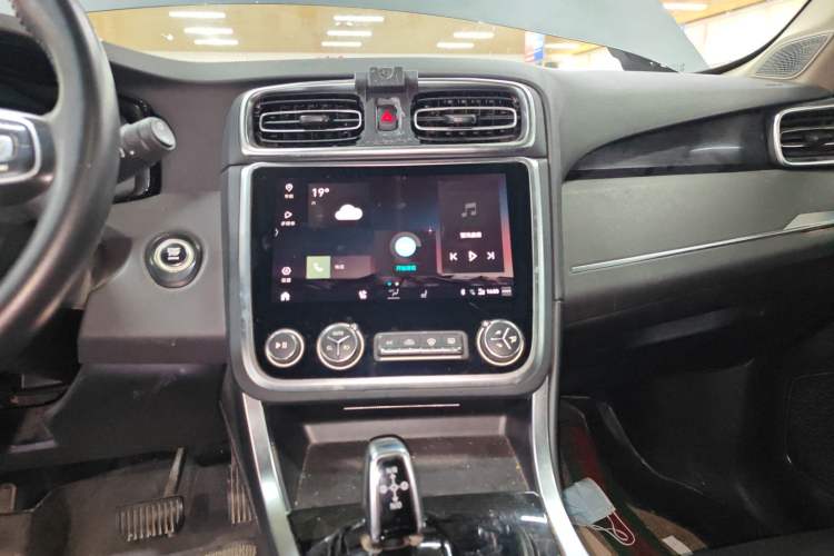 Used Lynk & Co 01 2019 2.0T Two-Wheel Drive Zhaopu Version China V Standard Audio And AC Panel