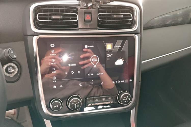 Used Lynk & Co 01 2019 2.0T Two-Wheel Drive Zhaopu Version China VI Standard Audio And AC Panel