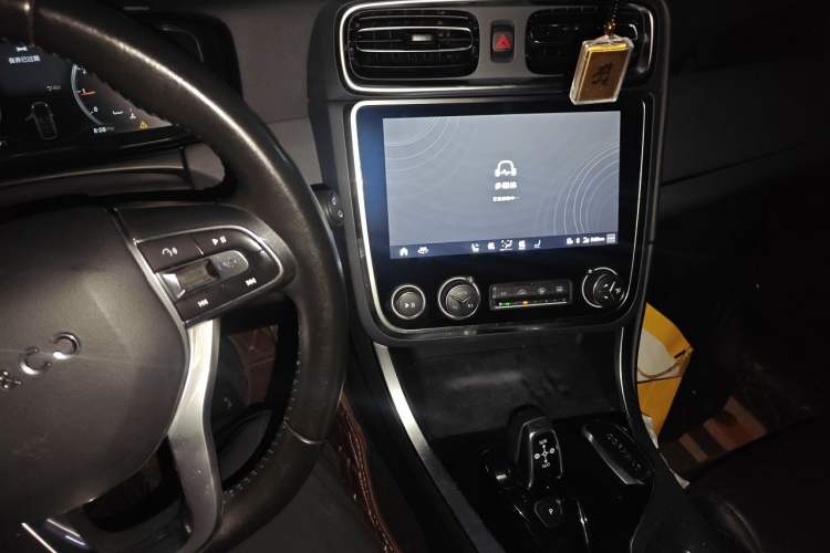 Used Lynk & Co 01 2019 2.0T Two-Wheel Drive Zhaopu Version China V Standard Audio And AC Panel