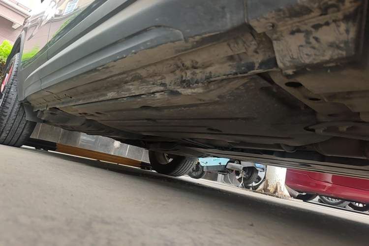 Used Lynk & Co 01 2019 2.0T Two-Wheel Drive Zhaopu Version China VI Standard Chassis Front Right