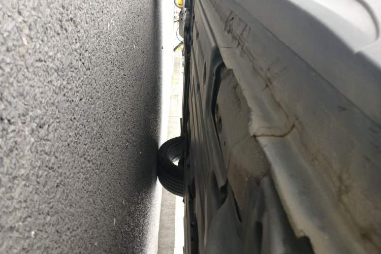 Used Lynk & Co 01 2019 2.0T Two-Wheel Drive Zhaopu Version China VI Standard Chassis Rear Left