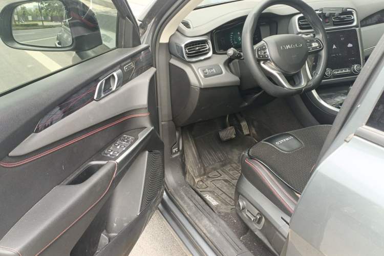 Used Lynk & Co 01 2019 2.0T Two-Wheel Drive Zhaopu Version China VI Standard Driver Seat