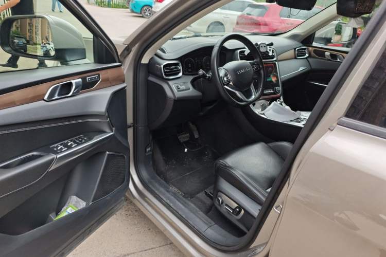Used Lynk & Co 01 2019 2.0T Two-Wheel-Drive Pro Version China VI Standard Driver Seat