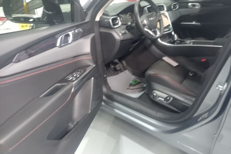 Used Lynk & Co 01 2019 2.0T Two-Wheel Drive Zhaopu Version China VI Standard Driver Seat