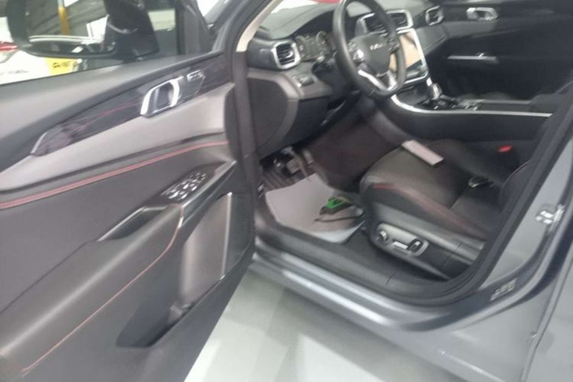 Used Lynk & Co 01 2019 2.0T Two-Wheel Drive Zhaopu Version China VI Standard Driver Seat
