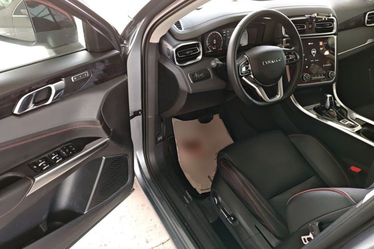 Used Lynk & Co 01 2019 2.0T Two-Wheel Drive Zhaopu Version China VI Standard Driver Seat