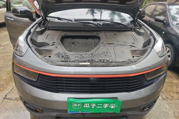 Used Lynk & Co 01 2019 2.0T Two-Wheel Drive Zhaopu Version China VI Standard Engine Bay