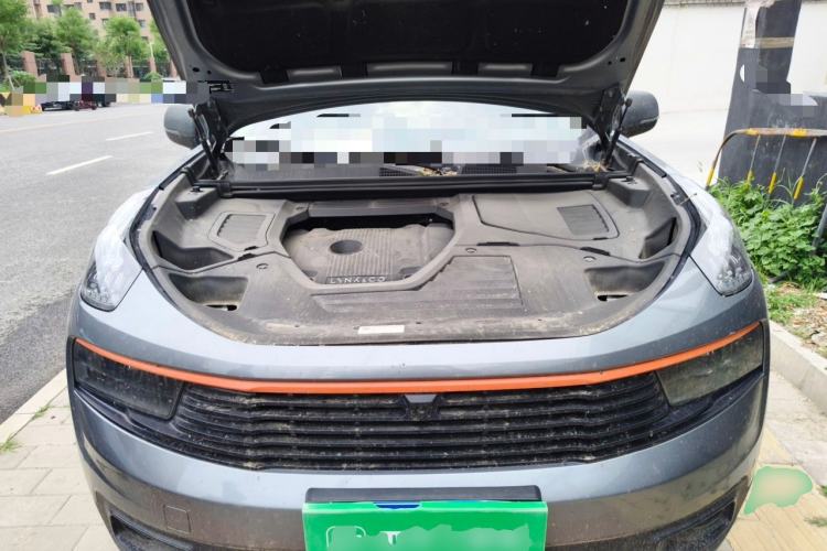 Used Lynk & Co 01 2019 2.0T Two-Wheel Drive Zhaopu Version China VI Standard Engine Bay