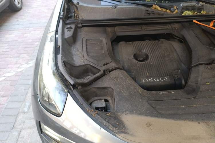 Used Lynk & Co 01 2019 2.0T Two-Wheel Drive Zhaopu Version China VI Standard Engine Bay Right