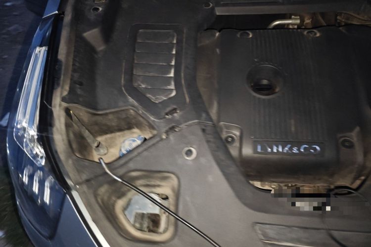 Used Lynk & Co 01 2019 2.0T Two-Wheel Drive Zhaopu Version China V Standard Engine Bay Right