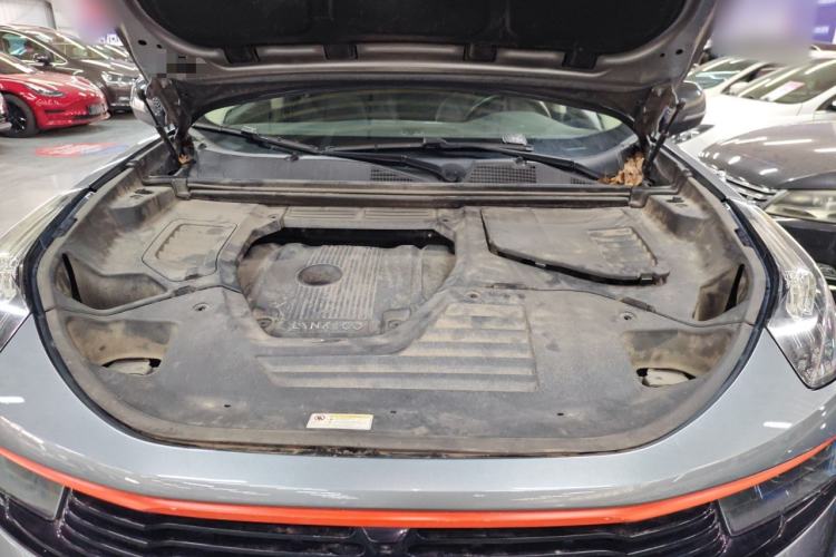 Used Lynk & Co 01 2019 2.0T Two-Wheel Drive Zhaopu Version China V Standard Engine Bay