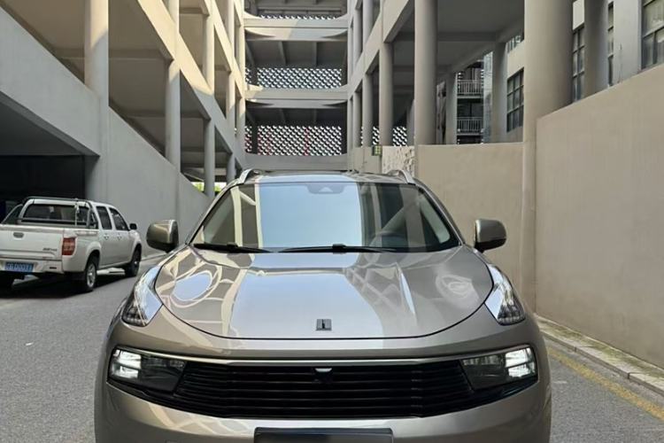 Used Lynk & Co 01 2019 2.0T Two-Wheel-Drive Pro Version China VI Standard Exterior 1