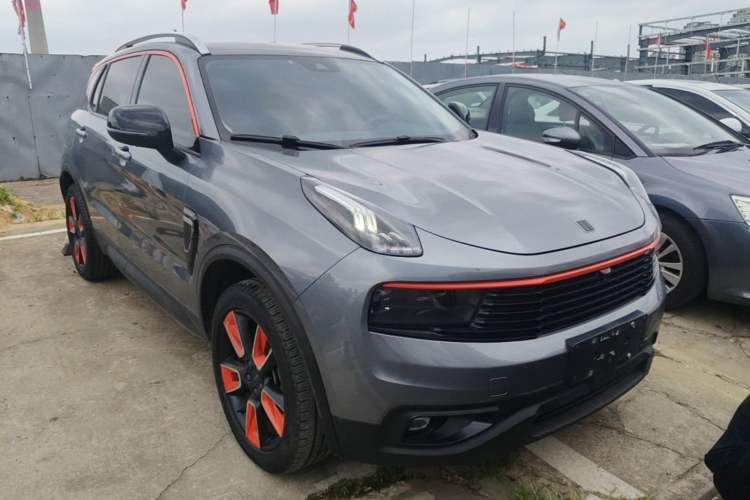Used Lynk & Co 01 2019 2.0T Two-Wheel Drive Zhaopu Version China VI Standard Front Right 45 Deg