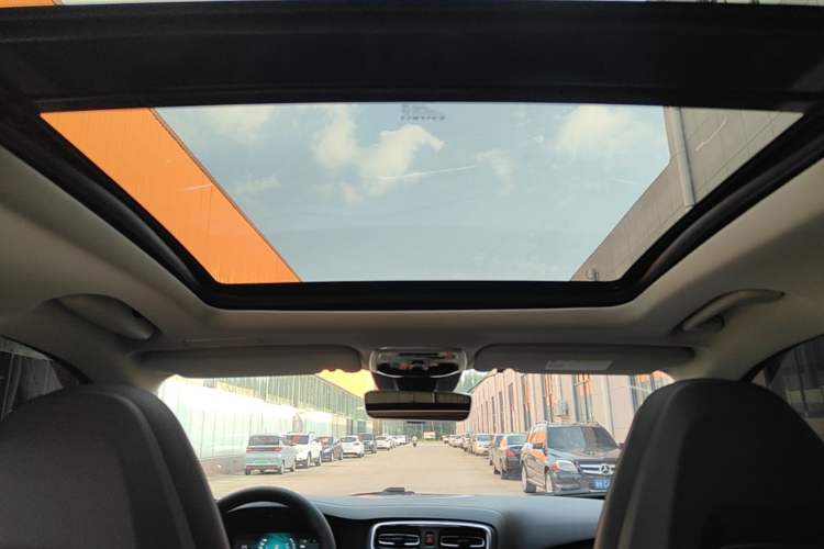 Used Lynk & Co 01 2019 2.0T Two-Wheel Drive Zhaopu Version China VI Standard Headliner