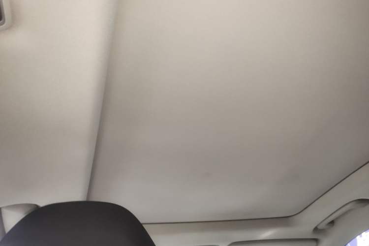 Used Lynk & Co 01 2019 2.0T Two-Wheel-Drive Pro Version China VI Standard Headliner