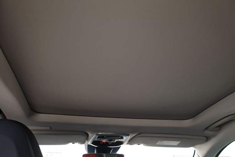 Used Lynk & Co 01 2019 2.0T Two-Wheel Drive Zhaopu Version China VI Standard Headliner
